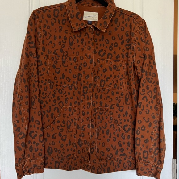 Universal Threads Leopard Print Chore Shacket size Small - Picture 2 of 4